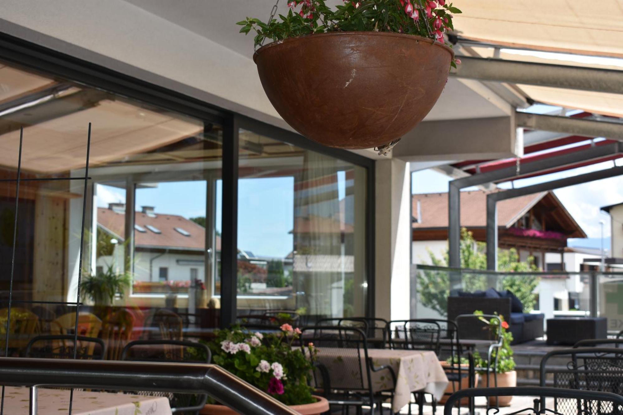 Hotel Kleissl Oberperfuss Exterior photo